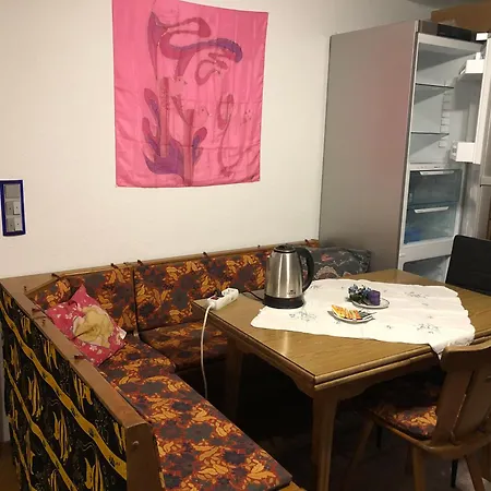 Aussichtszimmer Mit Modernem Glasbad Und Balkon Кобленц