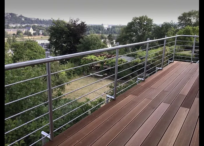 Aussichtszimmer Mit Modernem Glasbad Und Balkon * Κόμπλεντς