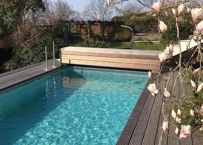 Aussichtszimmer Mit Modernem Glasbad Und Balkon Accommodatie bij particulieren *