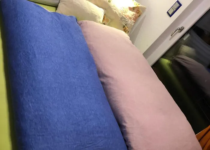 Aussichtszimmer Mit Modernem Glasbad Und Balkon Κόμπλεντς