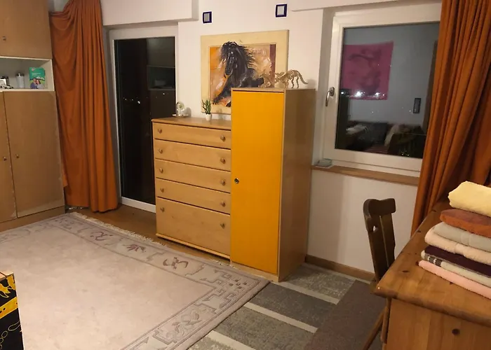 Aussichtszimmer Mit Modernem Glasbad Und Balkon * Κόμπλεντς